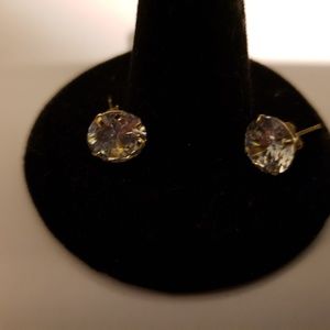14kt gold earrings